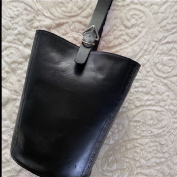Zara “Woman Studio” Leather Bucket Bag - Picture 2 of 8